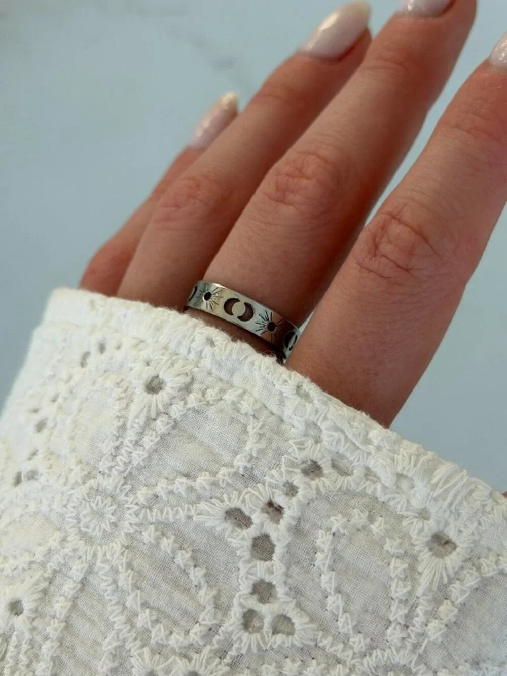 Sku0606 Retro Silver Sun Women Minimalist Ring Stainless steel +‎ gift bag